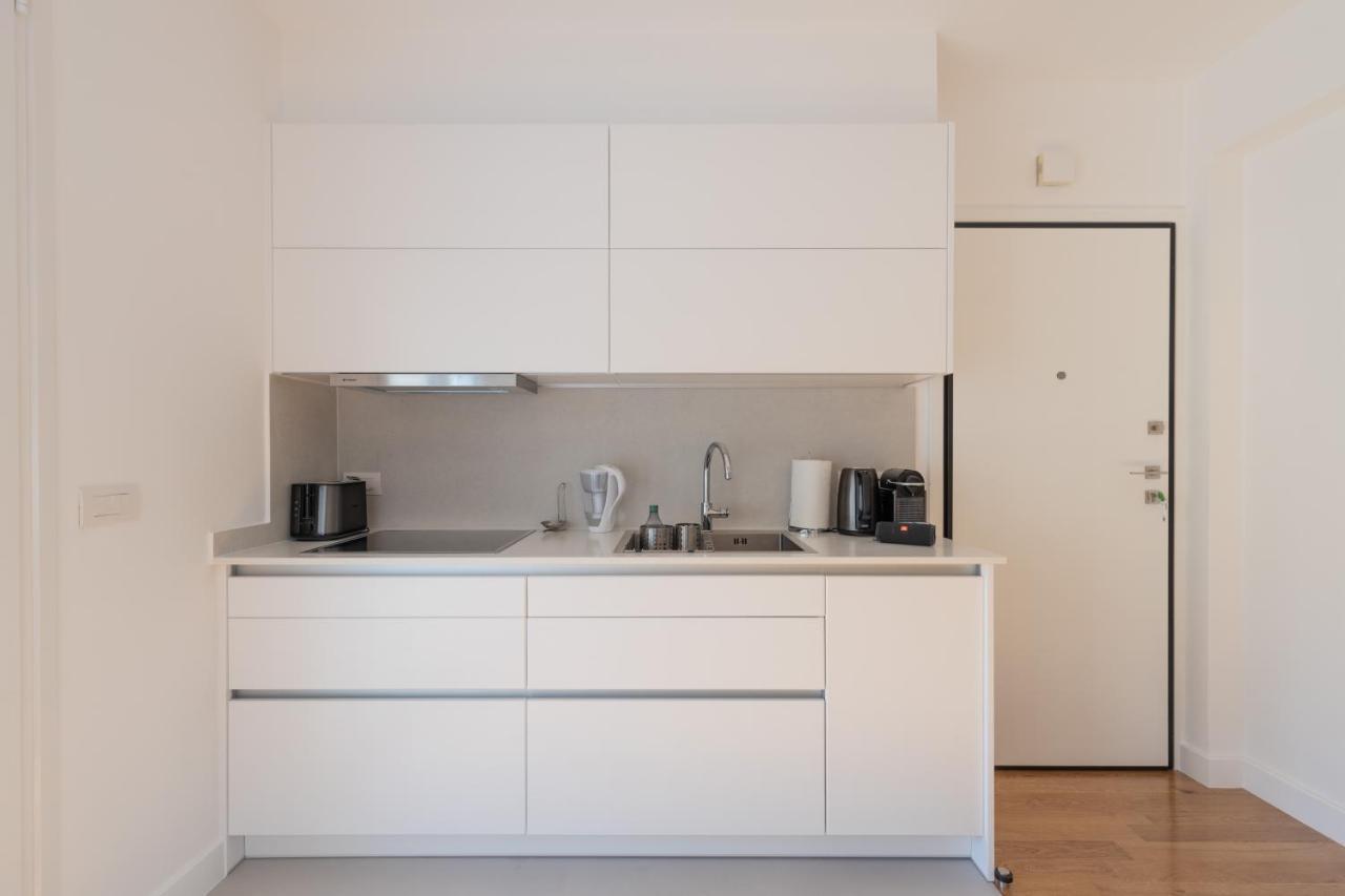 Wonderful Central Athens 2 Bedroom 2 Bath Sleeps 8 Atenas Exterior foto