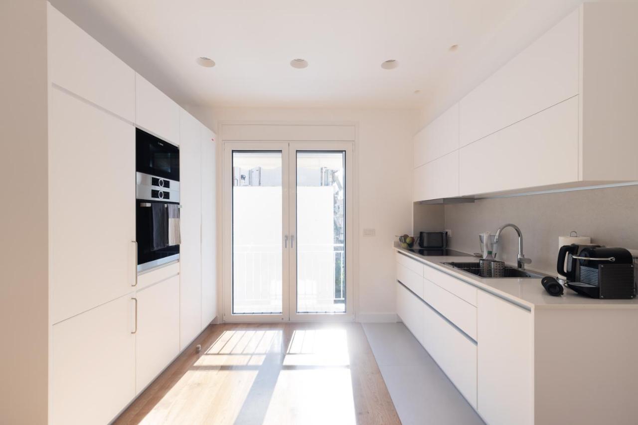 Wonderful Central Athens 2 Bedroom 2 Bath Sleeps 8 Atenas Exterior foto