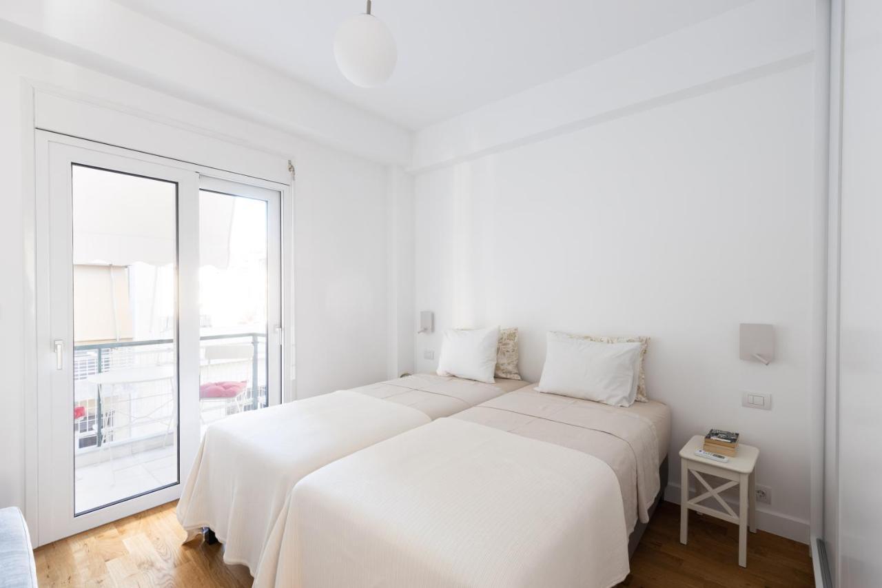 Wonderful Central Athens 2 Bedroom 2 Bath Sleeps 8 Atenas Exterior foto